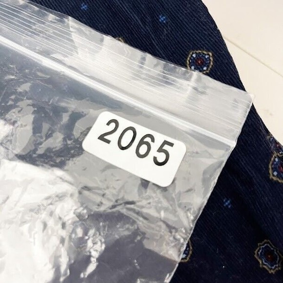 American Eagle Corduroy Button Down Shirt Mens Classic Fit Long Sleeve XS NWT - Picture 10 of 10